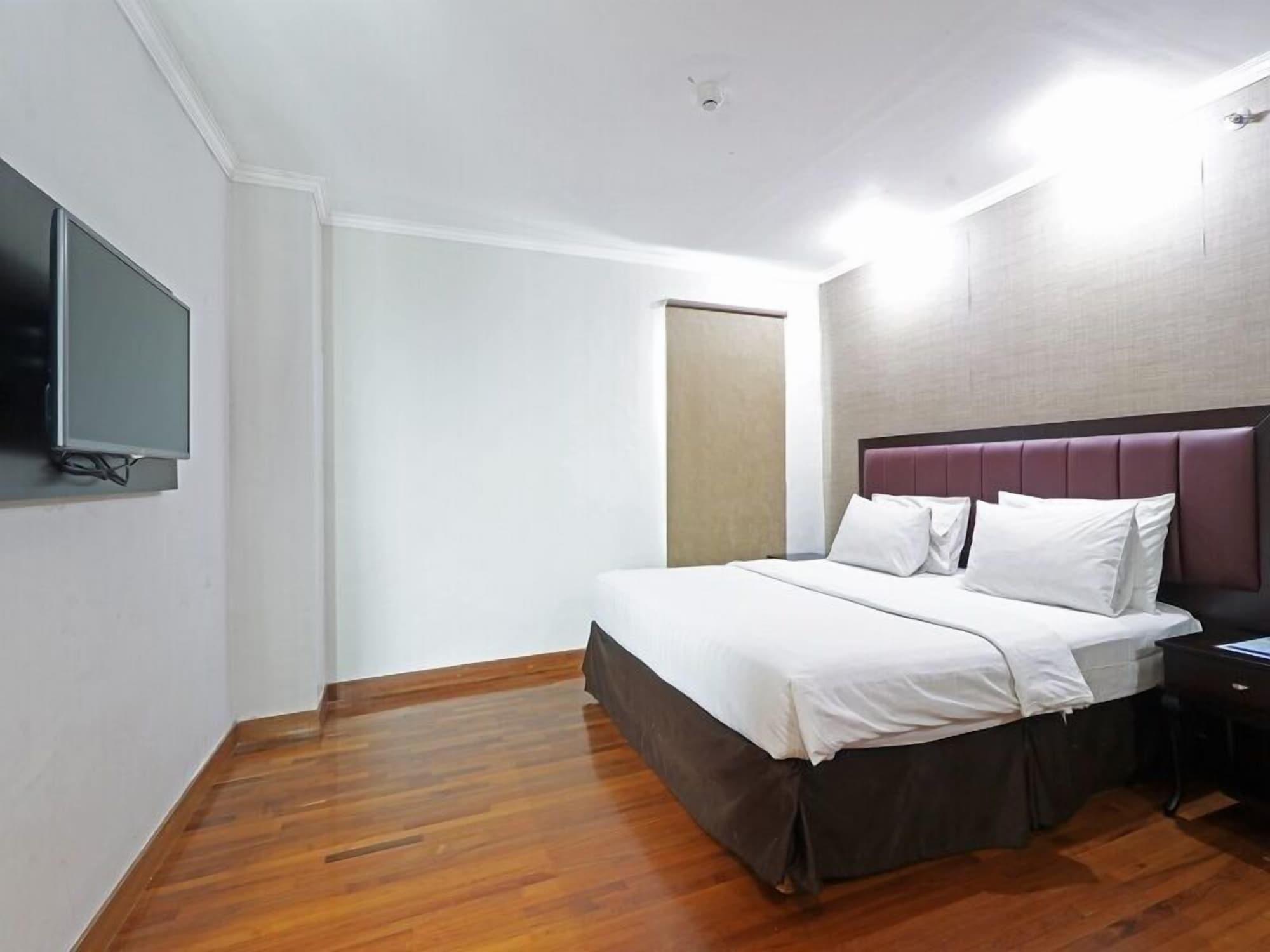 P Hotel Jakarta Buitenkant foto