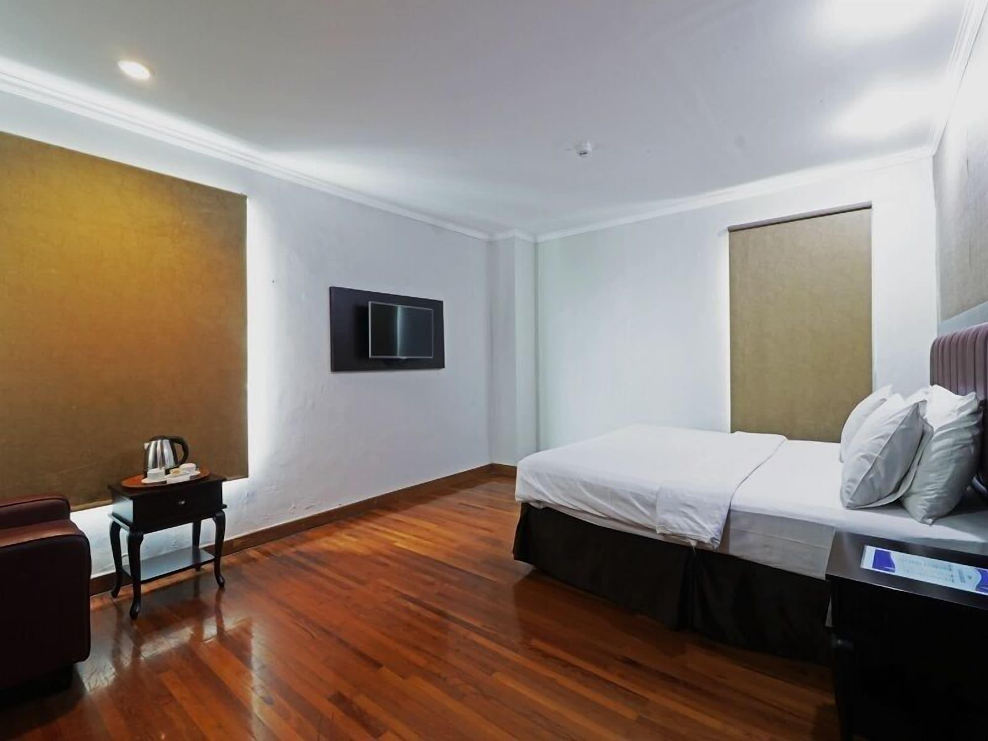 P Hotel Jakarta Buitenkant foto