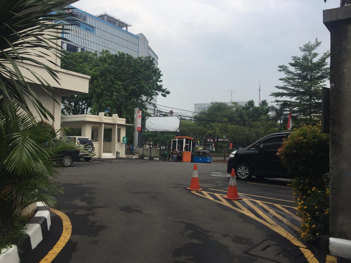 P Hotel Jakarta Buitenkant foto